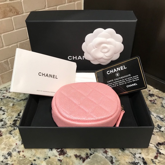 ❌SOLD❌ Chanel 19s Zipped Coin Purse Iridescent - Picture 3 of 8